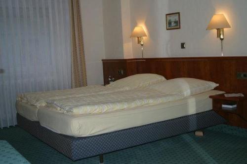 Landgasthof Deutsches Haus Ulmbach Habitación foto